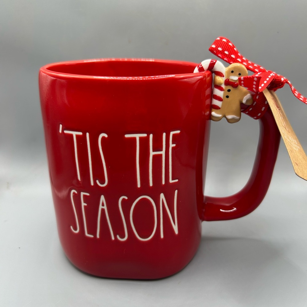 Rae Dunn ‘TIS THE SEASON Red Mug With Gingerbread And Candy Cane Christmas NEW